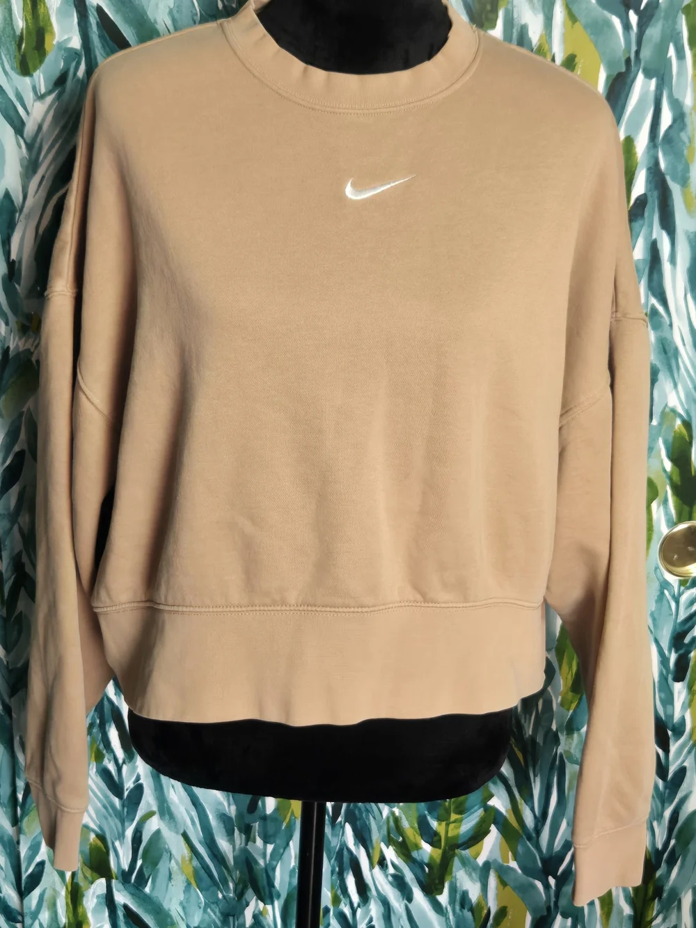 Nike Women's Phoenix Fleece Crewneck Cropped Sweatshirt